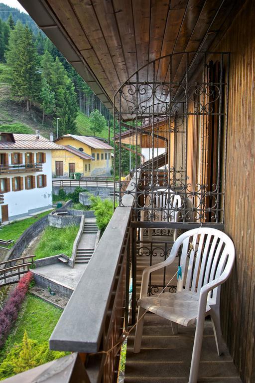Albergo Ristorante Iris Auronzo di Cadore Kültér fotó