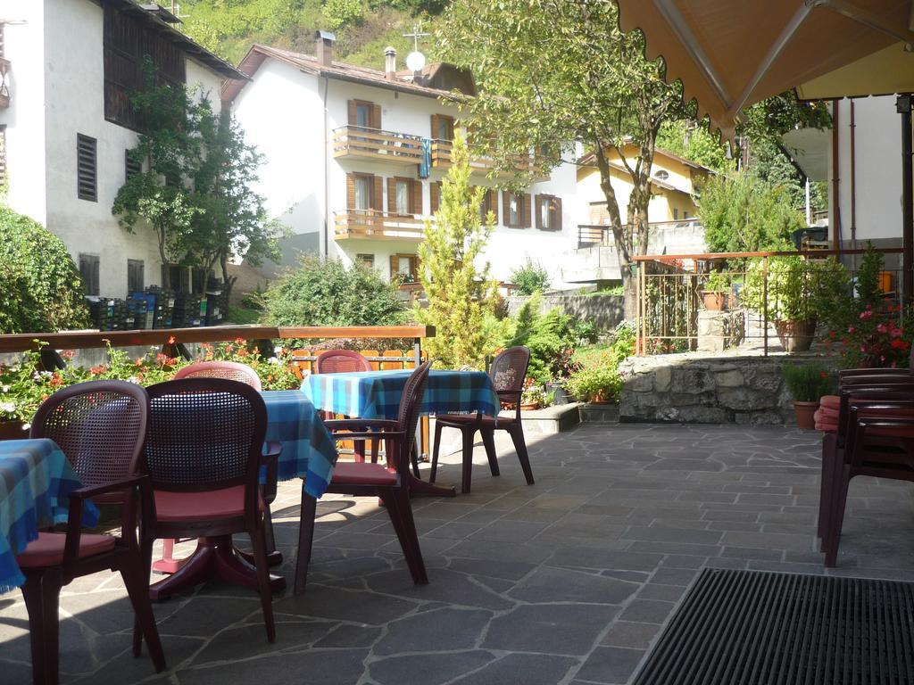 Albergo Ristorante Iris Auronzo di Cadore Kültér fotó